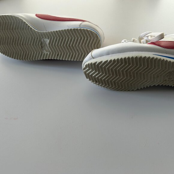 Women's Classic Cortez Leather Casual Sneakers in Size 7.5 - Picture 13 of 14